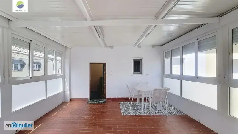 Alquiler Casa Terraza San Anton - 3 Dormitorios, 2 Baños, Amueblada