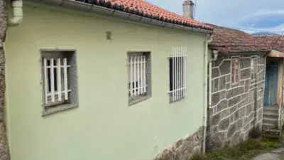 Casa adosada en venta en A Vila- Lobios