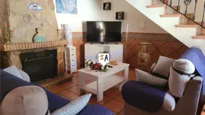 Casa en Venta en El Puntal Cerca de Estepa