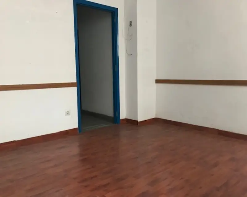 Local comercial 157m2 Girona 2 banos