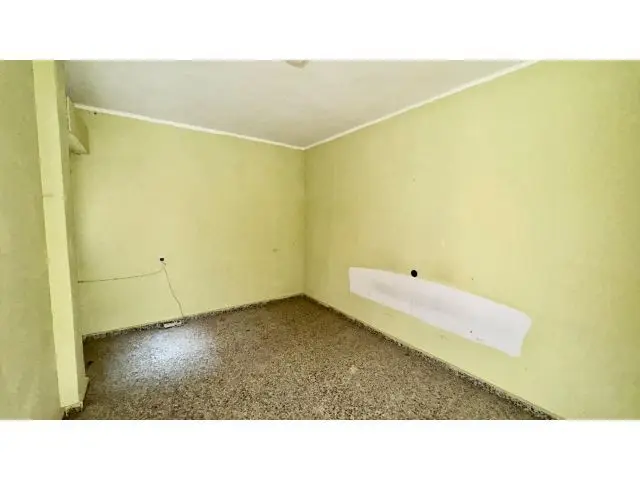 Apartamentos en venta Granada: Reforma integral, ideal inversores