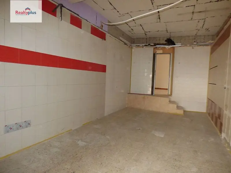 Venta Local Comercial Avila 77m²