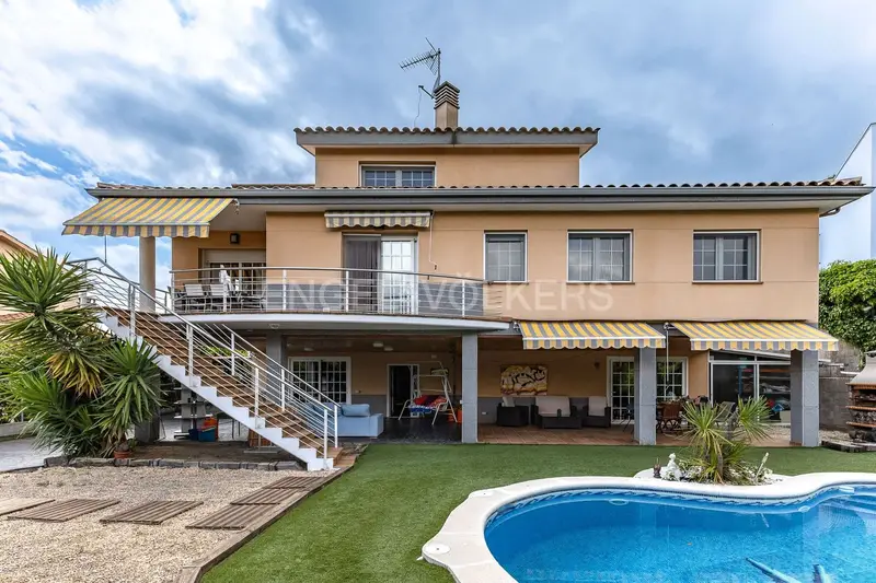 Chalet en venta en Bigues i Riells, Barcelona