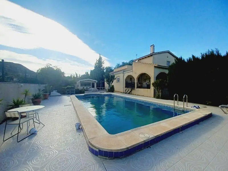 Villa en venta 3 dormitorios Cañadas de San Pedro