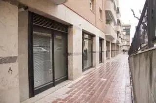 Local en Torredembarra con Aire Acondicionado y Garaje