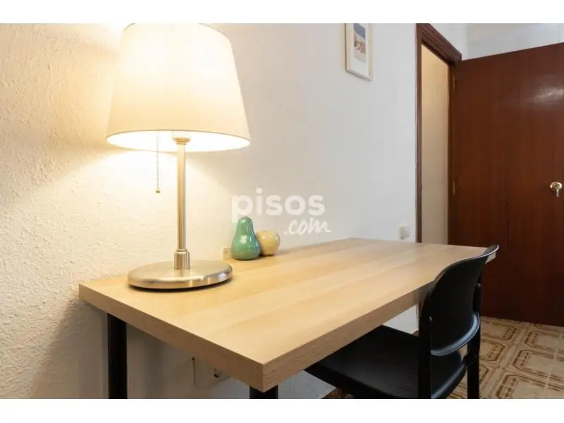 Habitaci
ón en Alquiler en Piso Compartido Carolinas