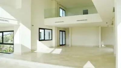 Chalet en Venta Sotogrande La Reserva 5 Dormitorios 7 Banos Piscina Moderna