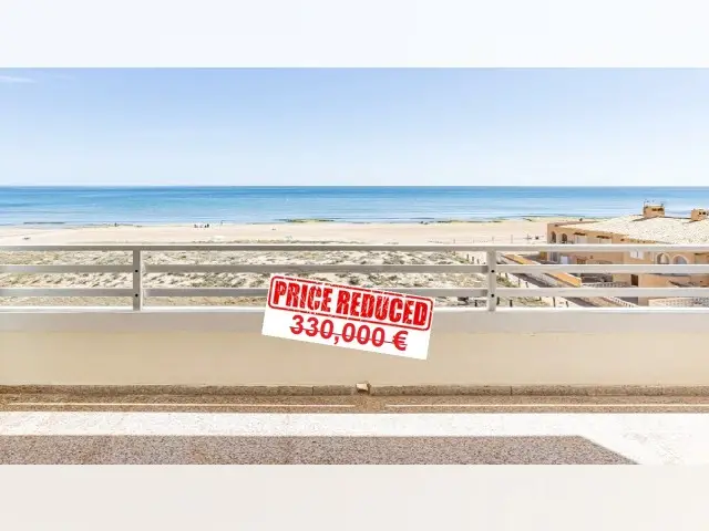 Piso de 3 Dormitorios en venta Torre La Mata, España