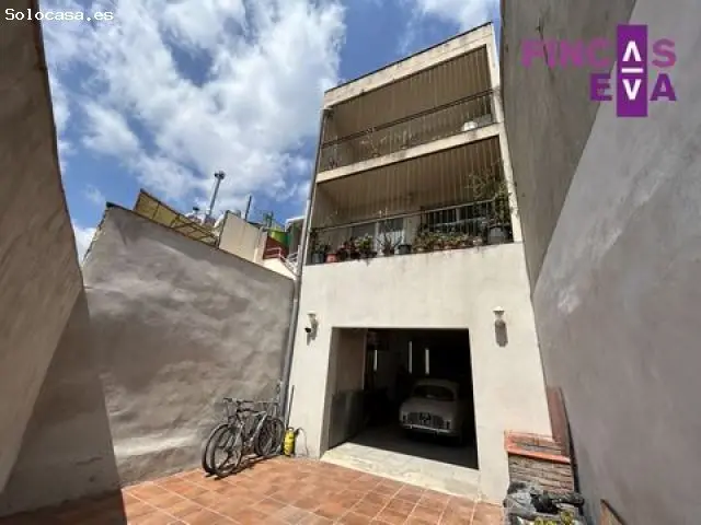 Casa en Venta en Terrassa 259m2 4 Habitaciones Garaje SOYV-T1640