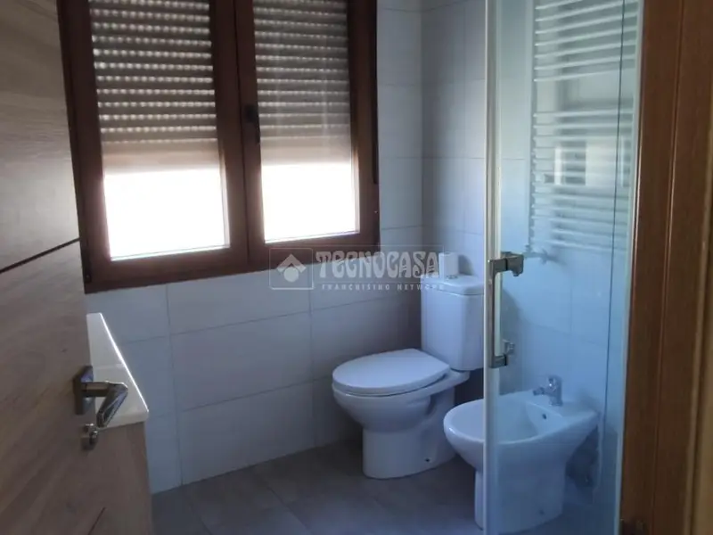 Casa en Venta en Tardienta 4 Dormitorios 4 Baños 204m2