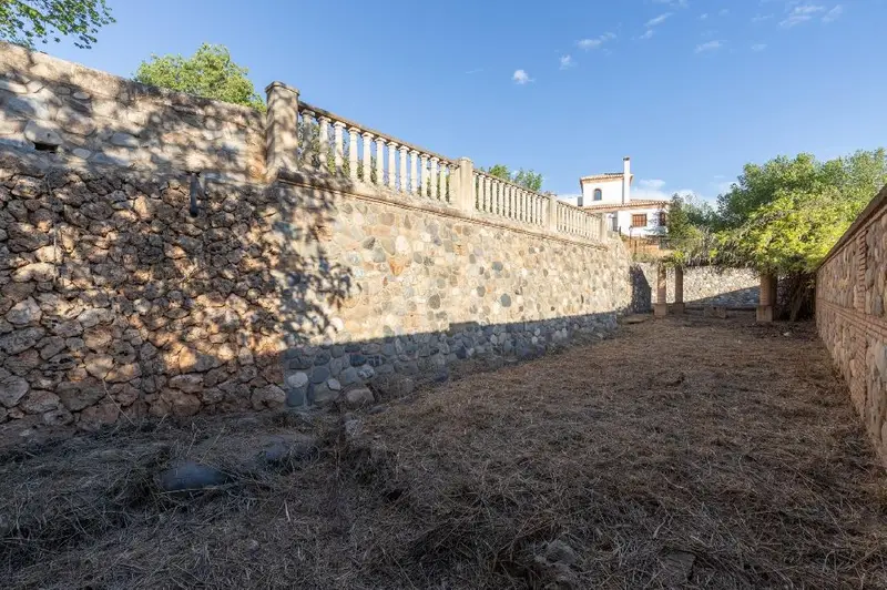 Solar en Venta en Dúrcal 700m2 Ideal para Construir