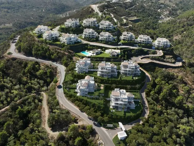 Piso de 4 Dormitorios en venta Benahavis, España