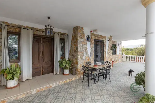 Chalet 326m2 con Piscina y Barbacoa en Granada