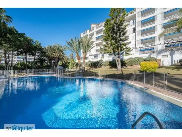 Alquiler piso con 2 habitaciones Nueva andalucía