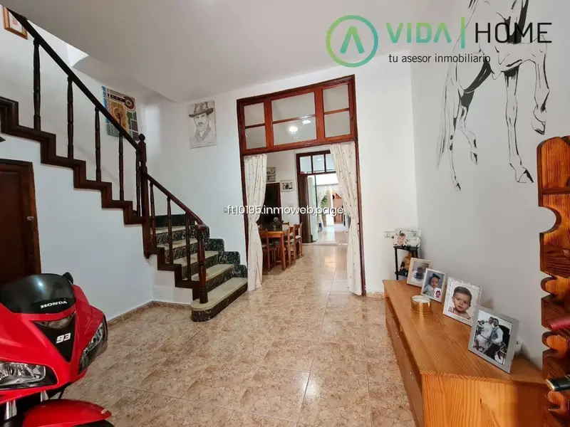 Chalet en venta en Oliva, Valencia