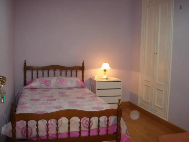Habitacion Doble con Baño Privado cerca del Palacio de Monterrey