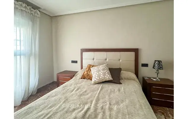 Alquiler Apartamento 4 Dormitorios 123m² Almoradí