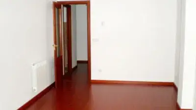 Piso en venta en Calle Viladóniga/Cerrallón de Arriba