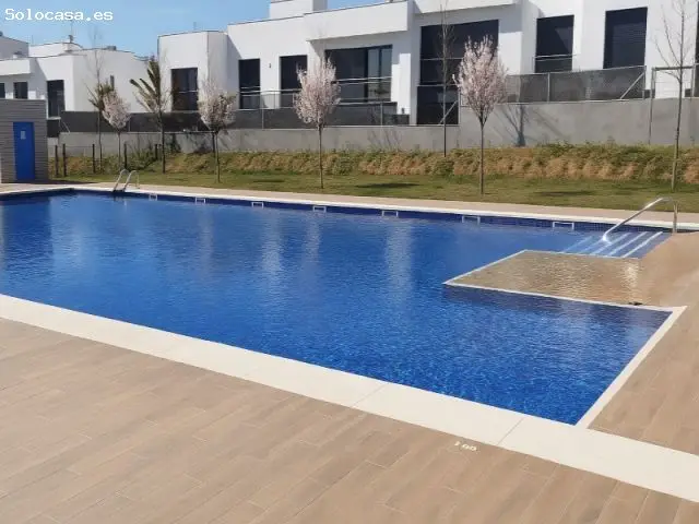 Casa Esquinera Seminueva Moli Den Rovira Jardin Solarium Piscina