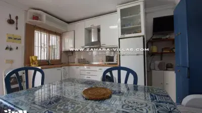 Casa en venta en Calle Almarchal