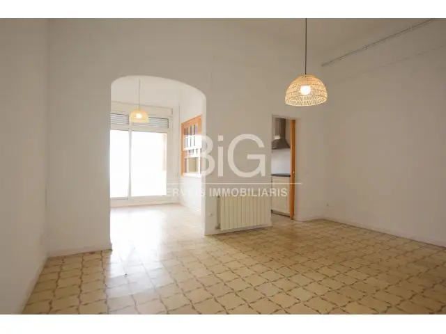 Planta Baja Eixample Mataro 88m2 3 habitaciones Patio 60m2