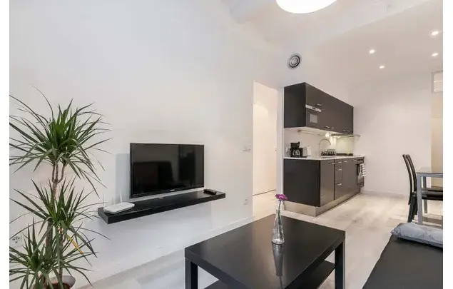 Apartamento 4 Dormitorios 55m2 Barcelona Alquiler Temporada Media Larga
