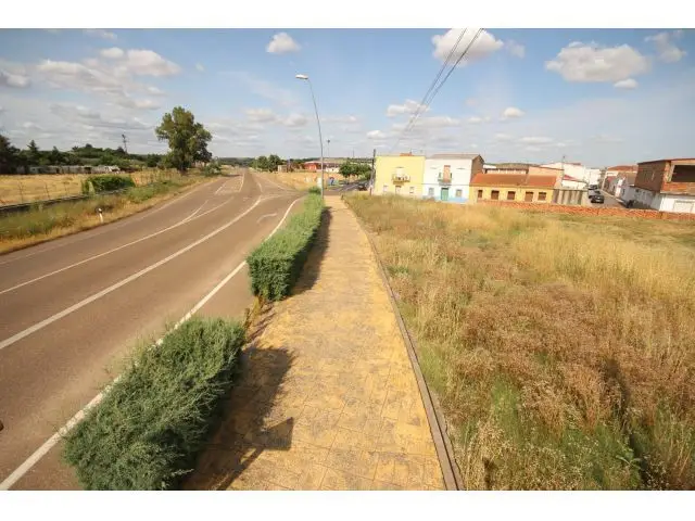 Solar 430m2 La Garrovilla Gran Potencial