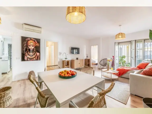 Apartamento 4 Dormitorios Malaga Centro Gran Inversion
