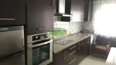Piso en Venta Xunqueira de Ambia 100m2 Garaje Jardin