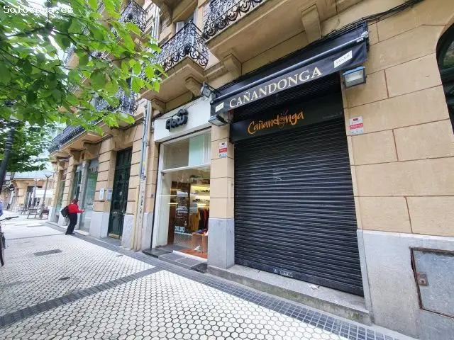 Local Comercial Centro 106m2 Baño Licencia