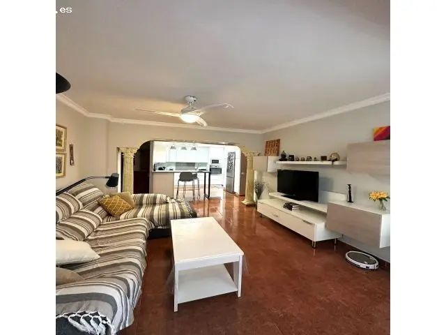 Piso Reformado en Benidorm 3 Dormitorios 1 Baño 125m2