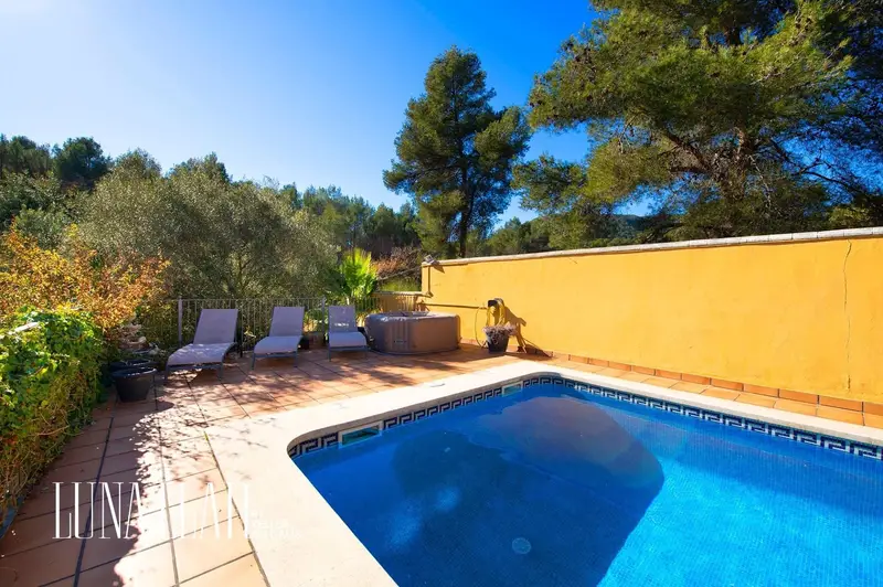 Casa Pareada en Gavà con Piscina y Jardín
