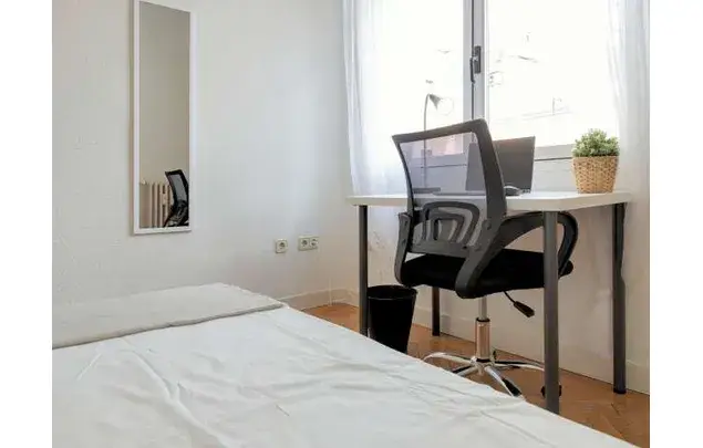 Alquiler de habitaciones en Madrid - Piso amueblado