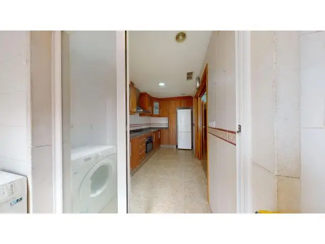Alquiler Elche: Apartamento cerca Hospitales 3 Dormitorios Garaje