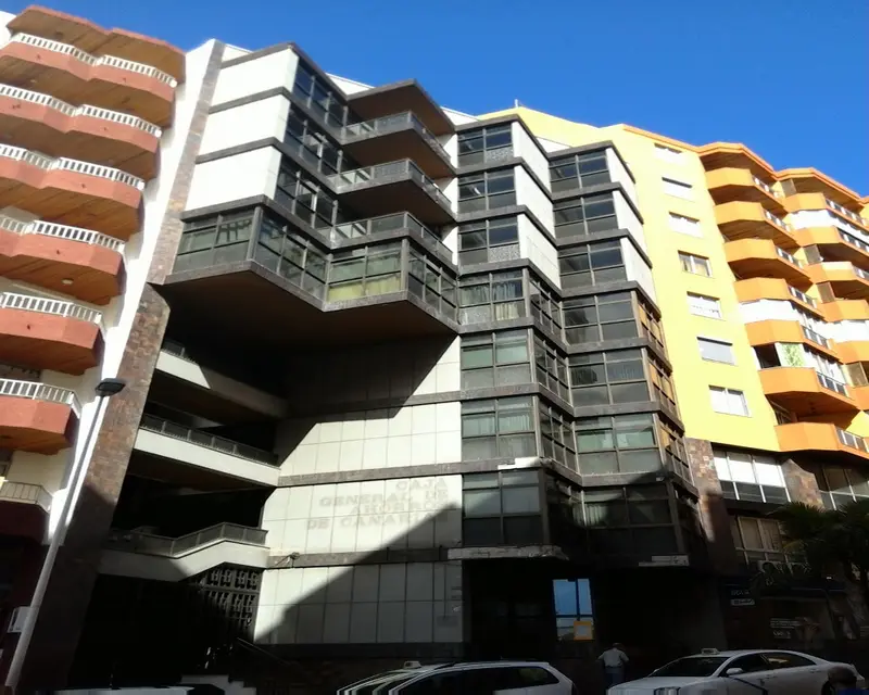 Local Comercial 2915 m2 Av El Puente Santa Cruz de la Palma