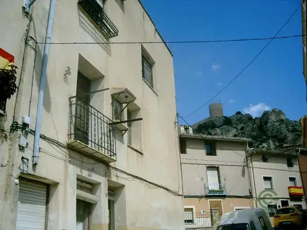 Casa en Alicante con Terraza y Chimenea