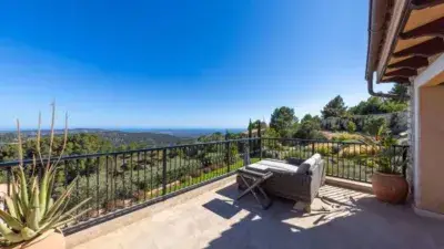 Chalet en Venta Puigpunyent: Finca de Lujo con Vistas Panorámicas