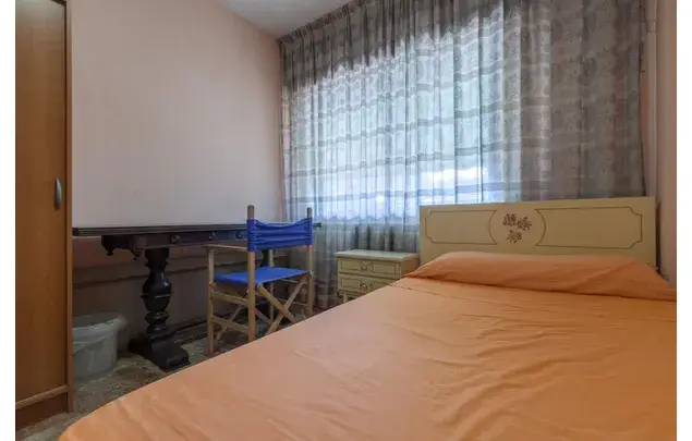 Alquiler Apartamento 4 Dormitorios Granada Estudiantes