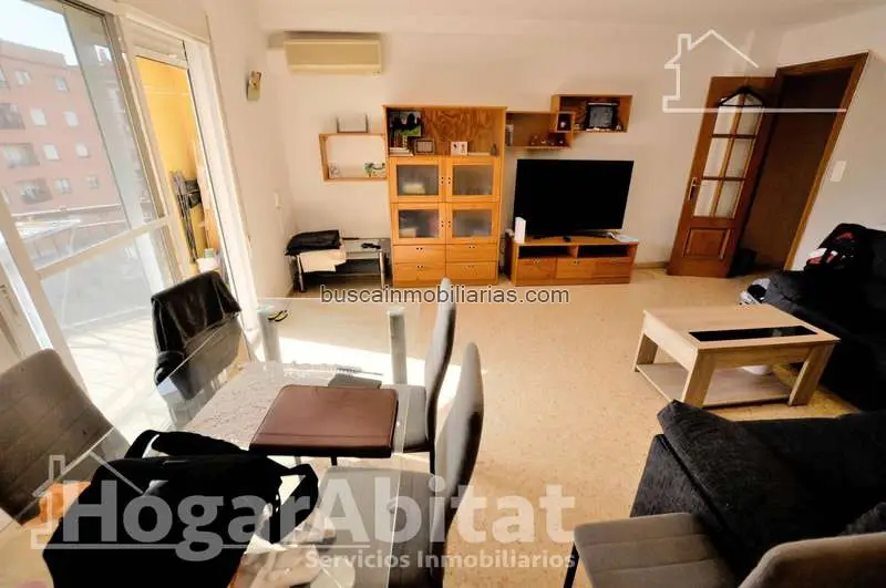 Piso en Venta Burjassot Centro con Garaje y Terraza