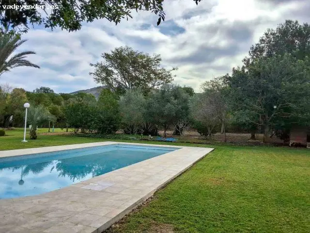 Chalet en Benidorm con Piscina y Jardin