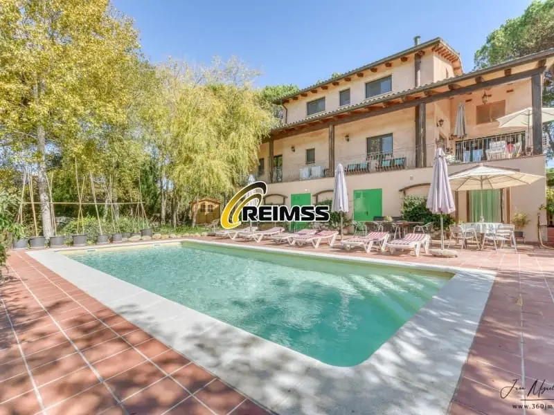 Chalet en venta en Sils, Girona
