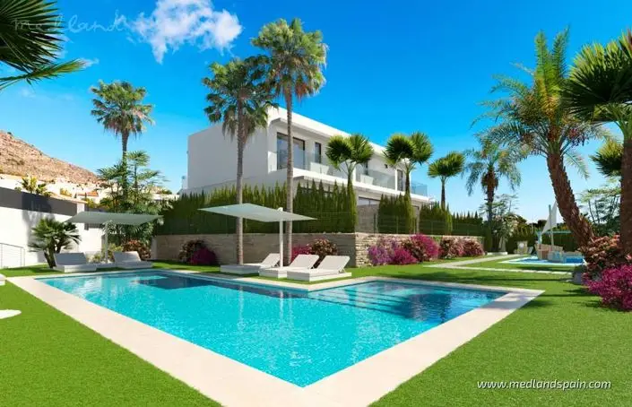 Adosados y Villas en Finestrat con Vistas al Mar