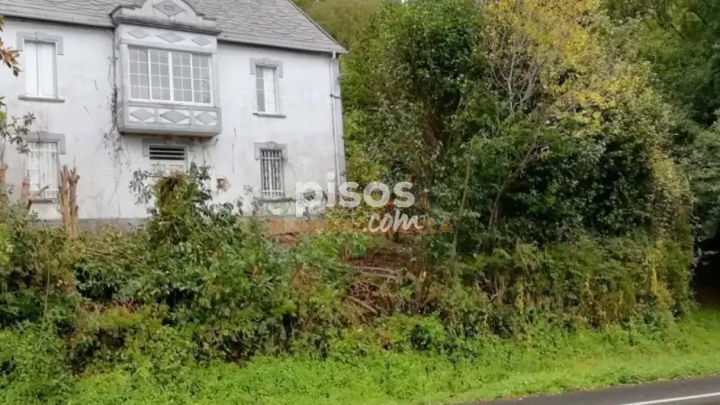 Casa de Piedra en Ortigueira con Finca y Horreo