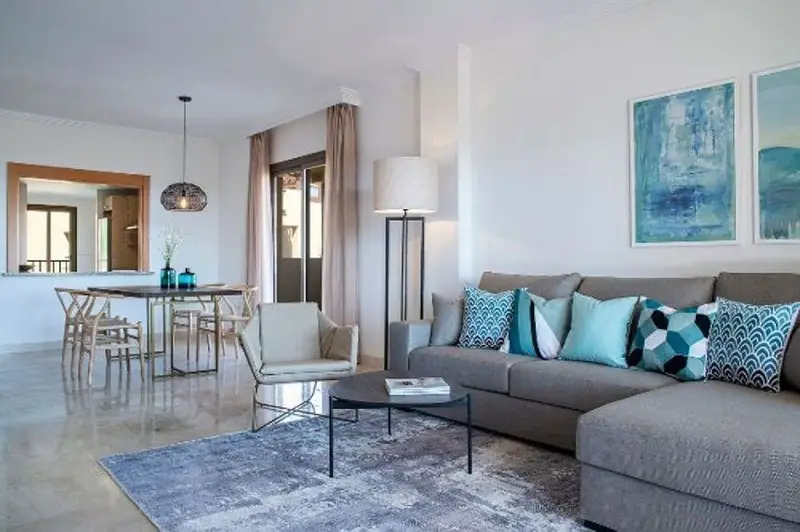 Venta Piso Vistas Málaga Complejo Residencial Piscina Gimnasio