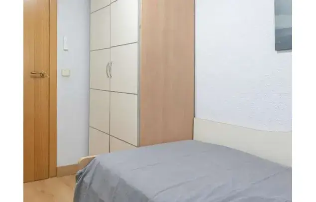 Habitaci
ón 61m² en Madrid Vista Alegre - Piso Amueblado