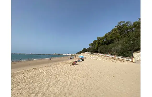 Apartamento 3 Dormitorios Rota Cerca de la Playa