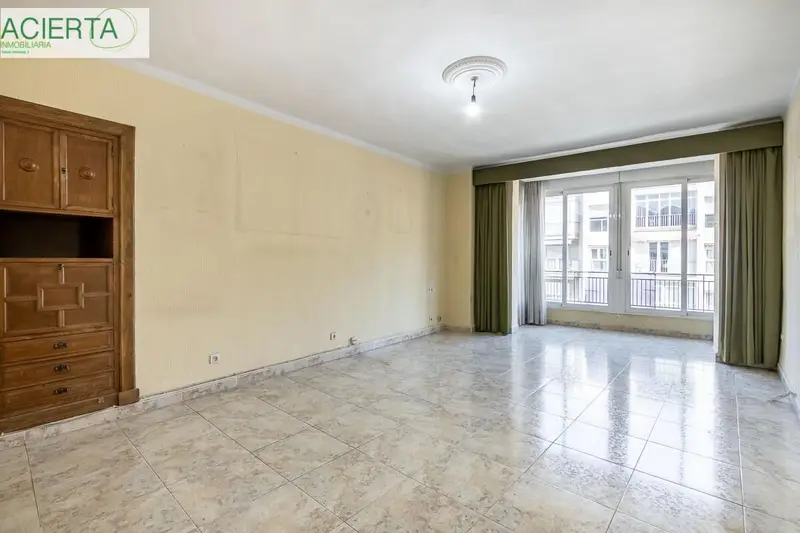 Venta Piso Luminoso Centro San Anton Granada 5 Dormitorios