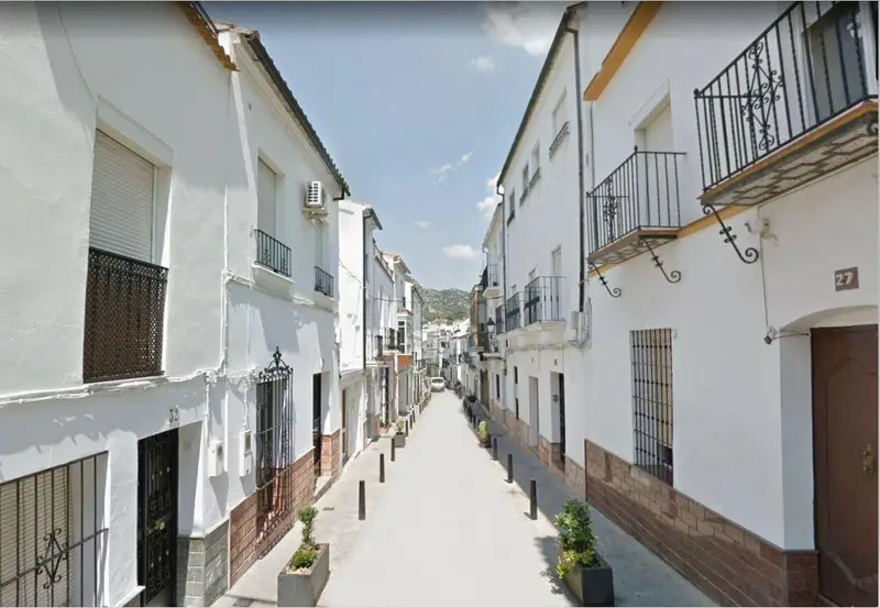 Solar en Venta Casco Antiguo Ubrique 117m2