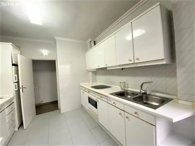 Piso en venta en Albacete 4 dormitorios 2 baños Balcón Ascensor