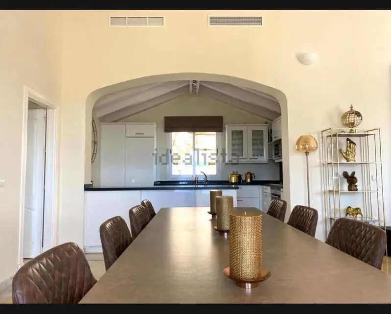 Villa de Lujo 4 Dormitorios Sierra Blanca Istan